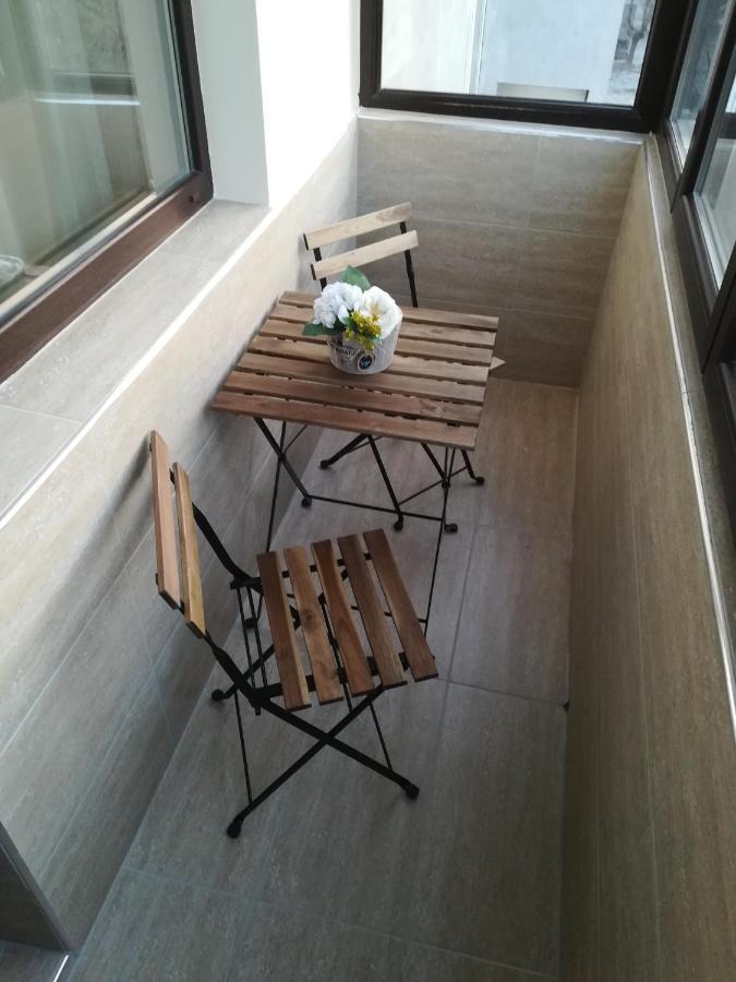 Lovely 3-Bedroom Apartment For 7 Ppl At The Centre Варна Экстерьер фото