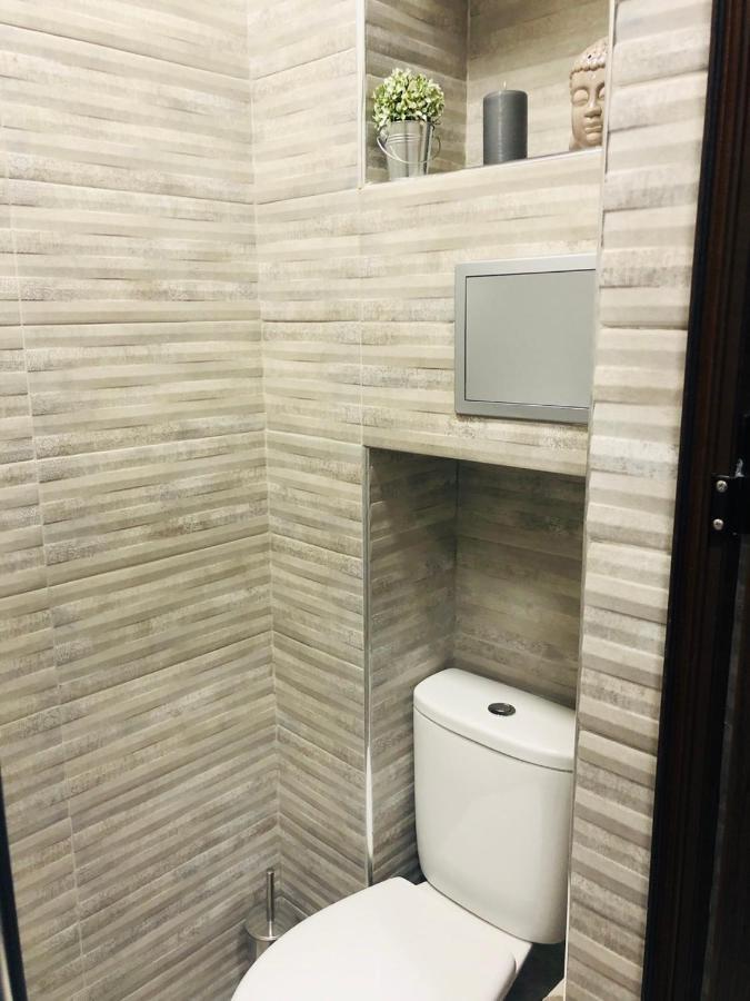 Lovely 3-Bedroom Apartment For 7 Ppl At The Centre Варна Экстерьер фото